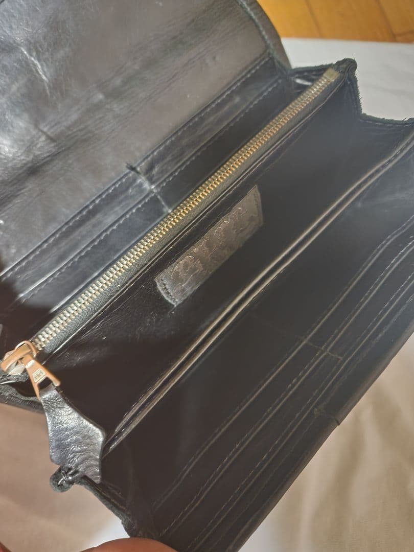 ヤ*ス様 ビルウォールレザーアリゲーターウオレット