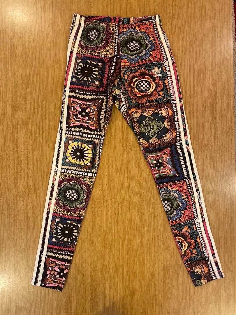 希少 adidas アディダス　セットアップ ジャージ レディース S 総柄