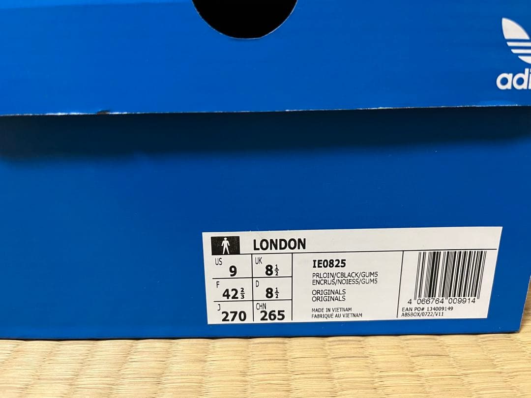靴 adidas London