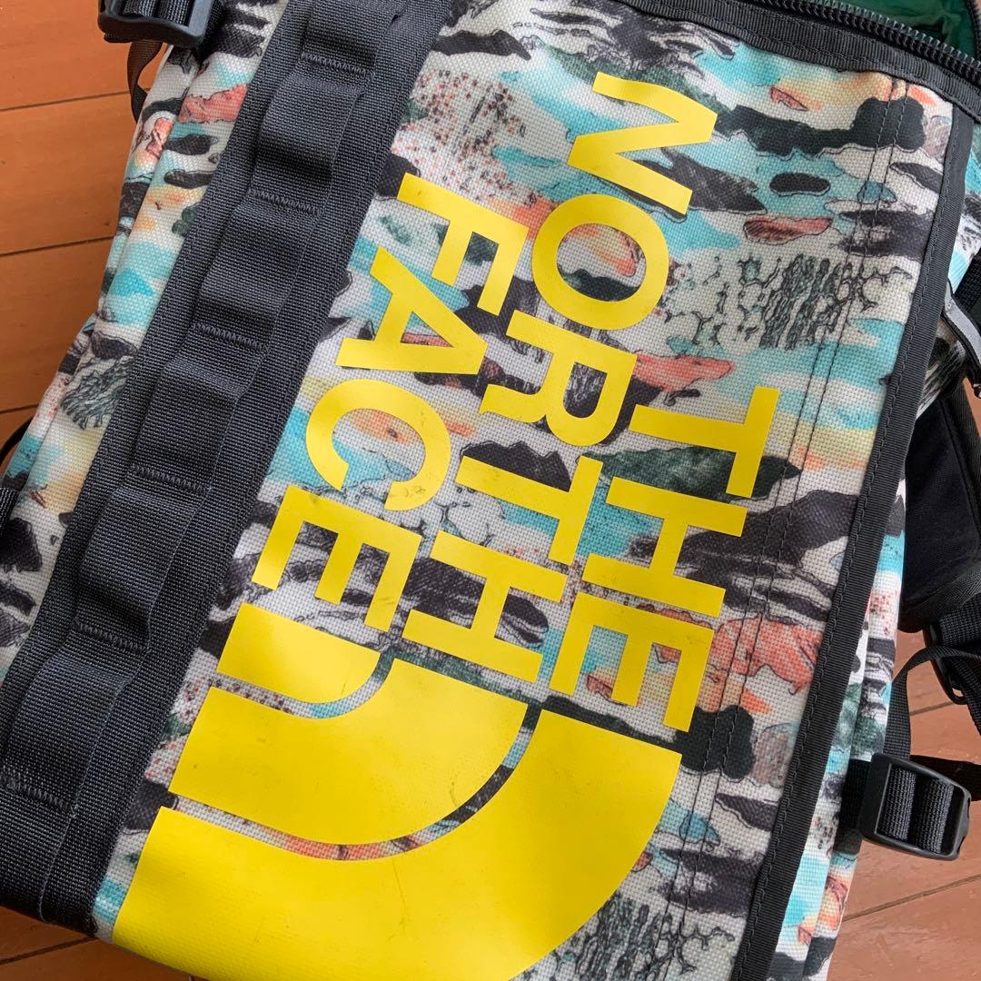 ノースフェイス　ヒューズボックス　リュック　防水　バッグ　キッズ