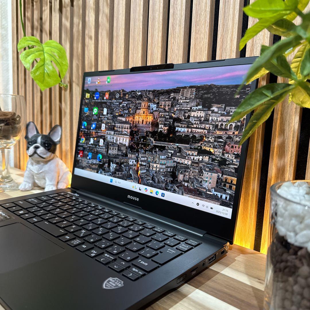 準美品2022年モデル‼️Mouse☘️メモリ16GB☘️フルHD☘ノートパソコン