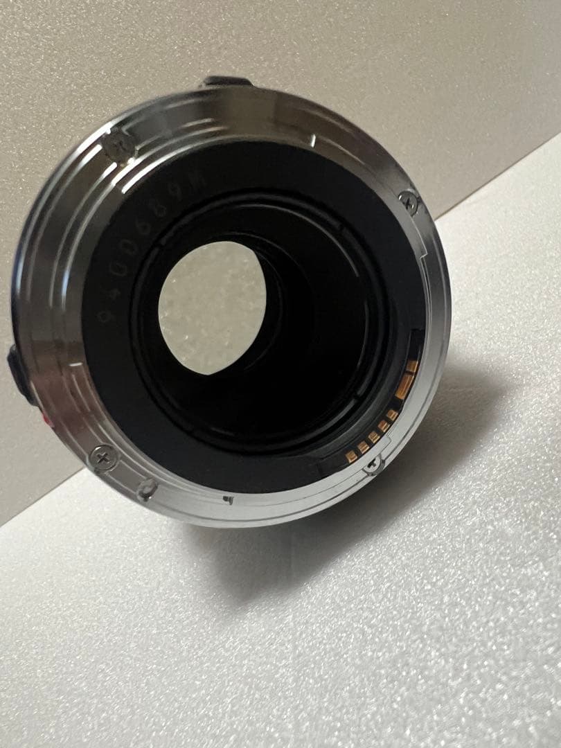 Canon EF 100mm f/2.8 マクロレンズ