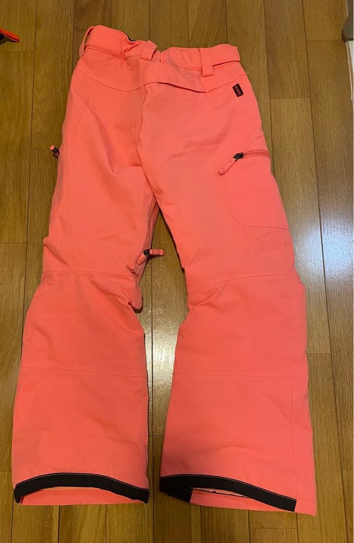 nico様　BURTON キッズウェア上下セット　130センチ