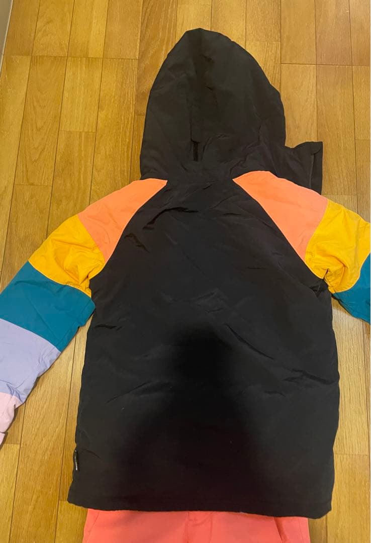 nico様　BURTON キッズウェア上下セット　130センチ
