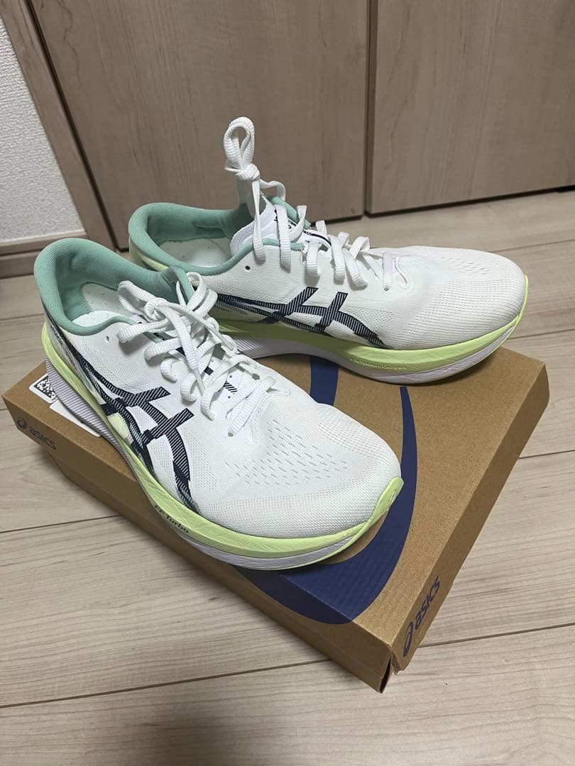 アシックス マジックスピード4 28.5 ランニングシューズ　箱あり