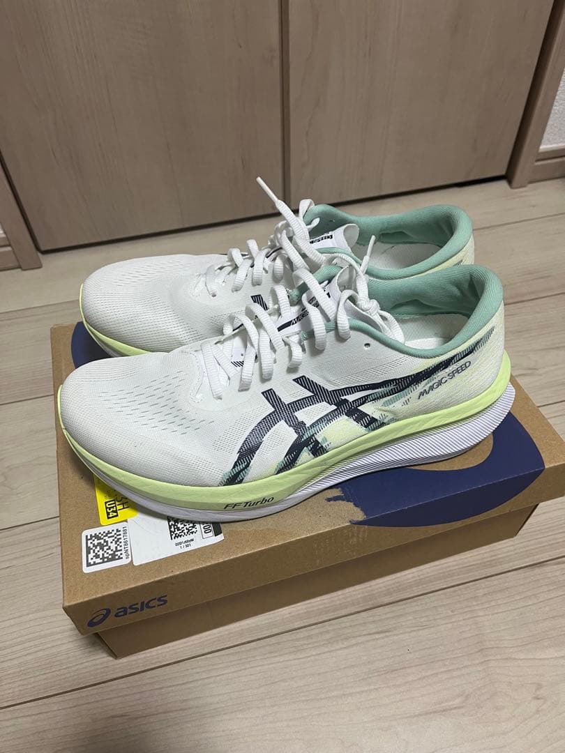 アシックス マジックスピード4 28.5 ランニングシューズ　箱あり