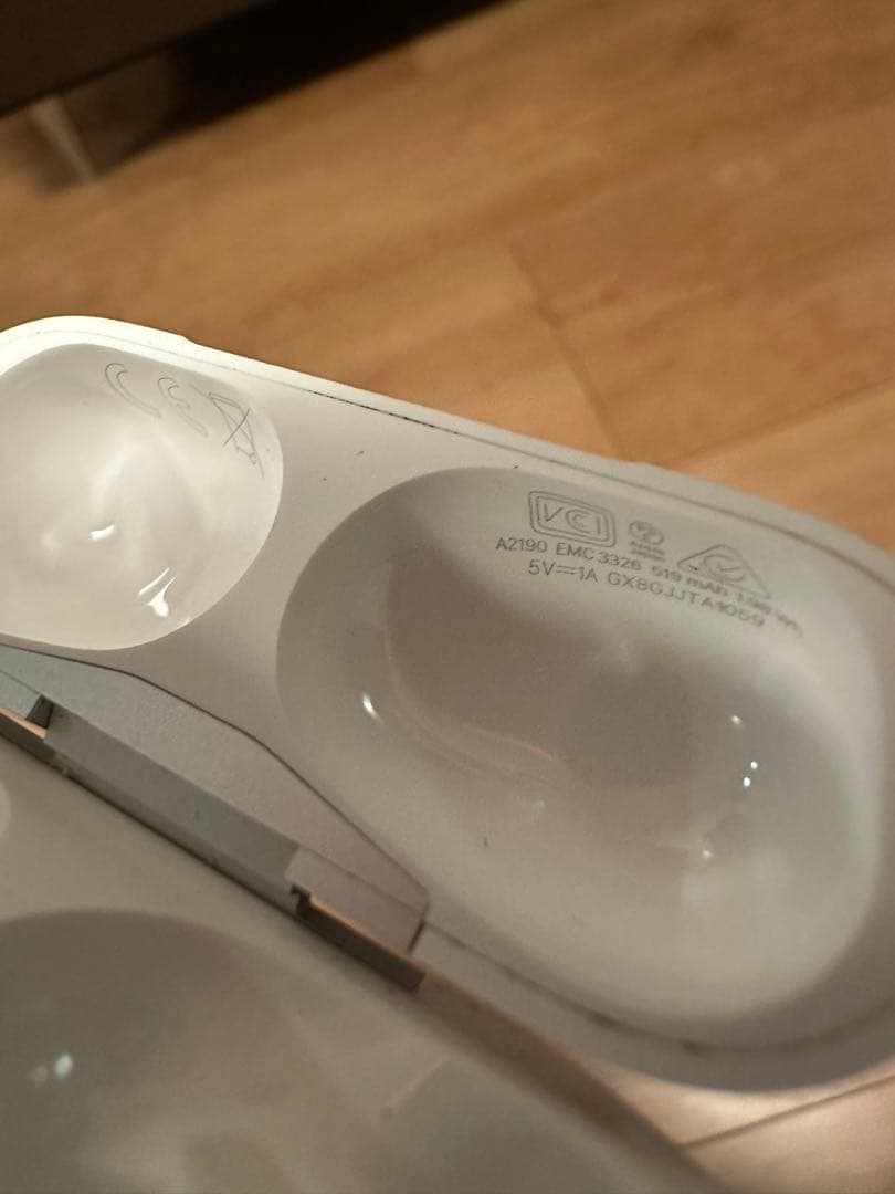 AirPods Pro アップル エアポッズプロ Apple ワイヤレス