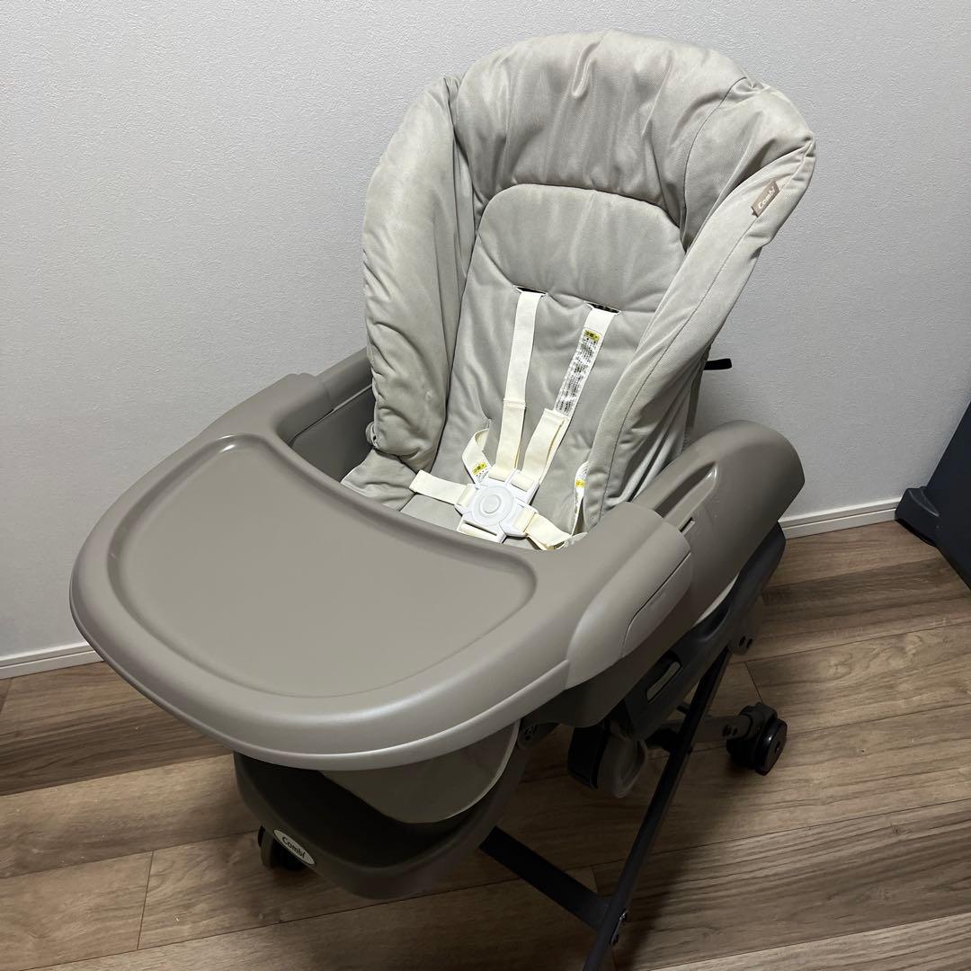 【美品】コンビ ハイローチェア：ネムリラ Fit AQ ベージュ