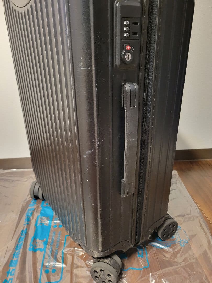 RIMOWA EssentialチェックインM　値下げ予定無し