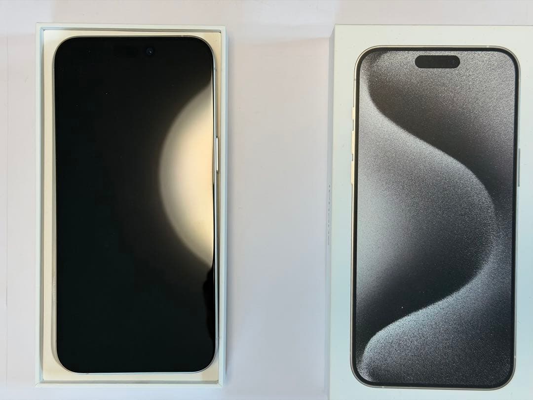 iPhone 15 pro max 256GB 新品未使用 ホワイトチタニウム