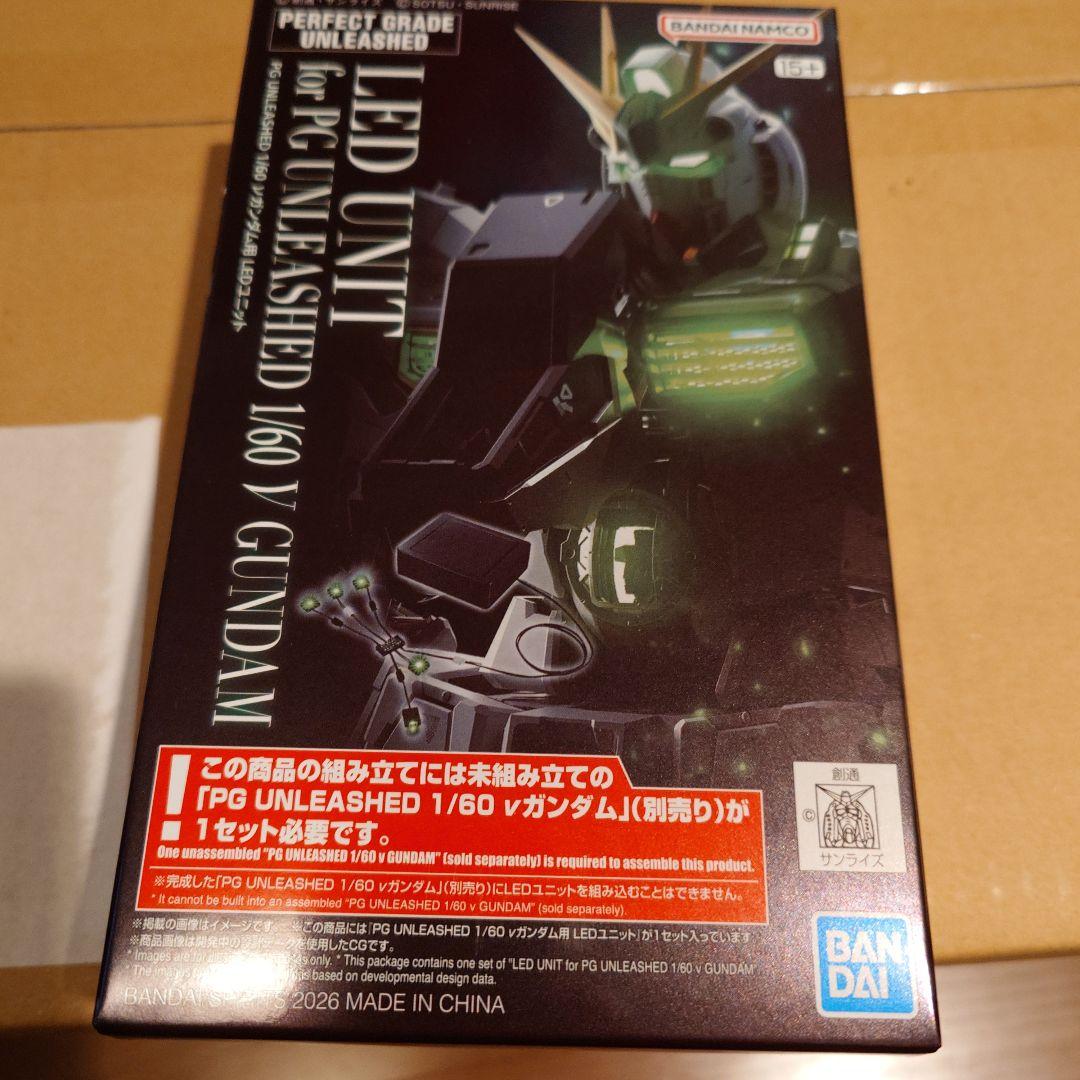 PG UNLEASHED 1/60 RX-93 νガンダムとLEDユニット
