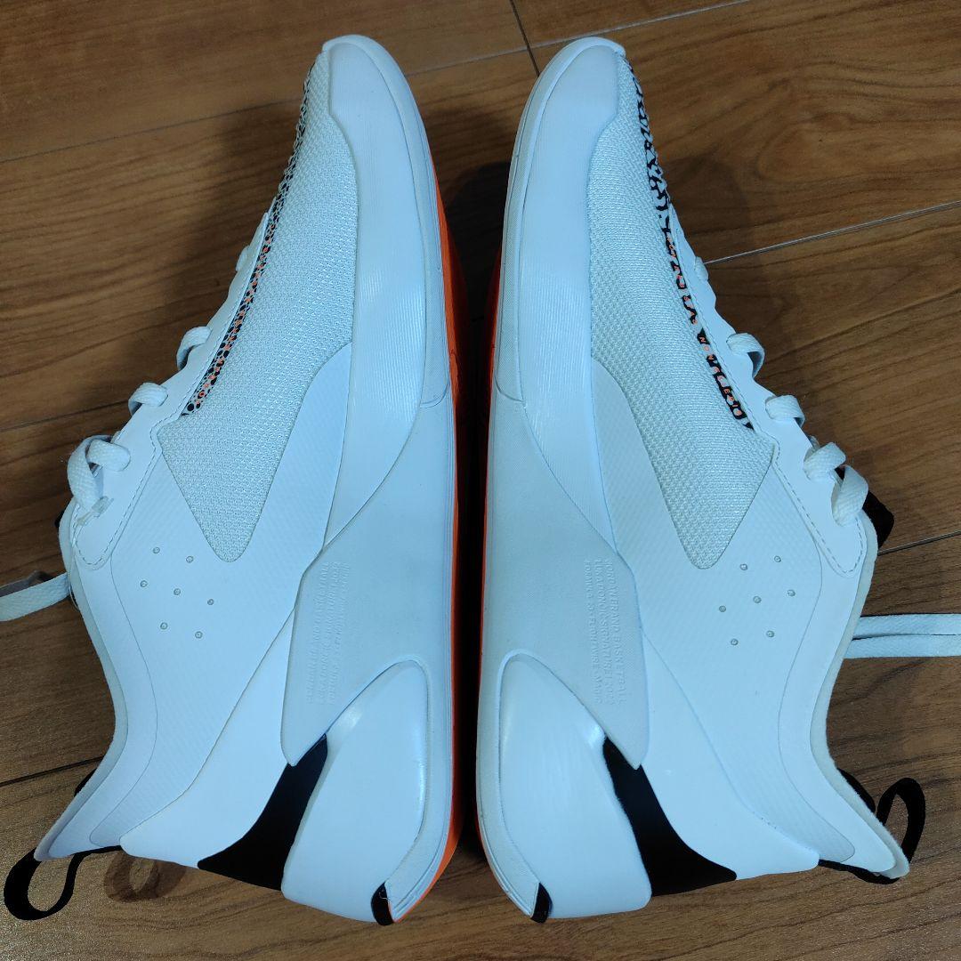 Jordan 1 バスケットボールシューズ ホワイト/オレンジ/ブラック