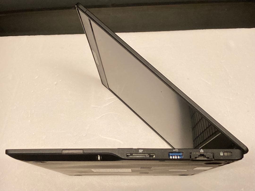 富士通LIFEBOOK U939B i5 8365U 8GB/256 GB