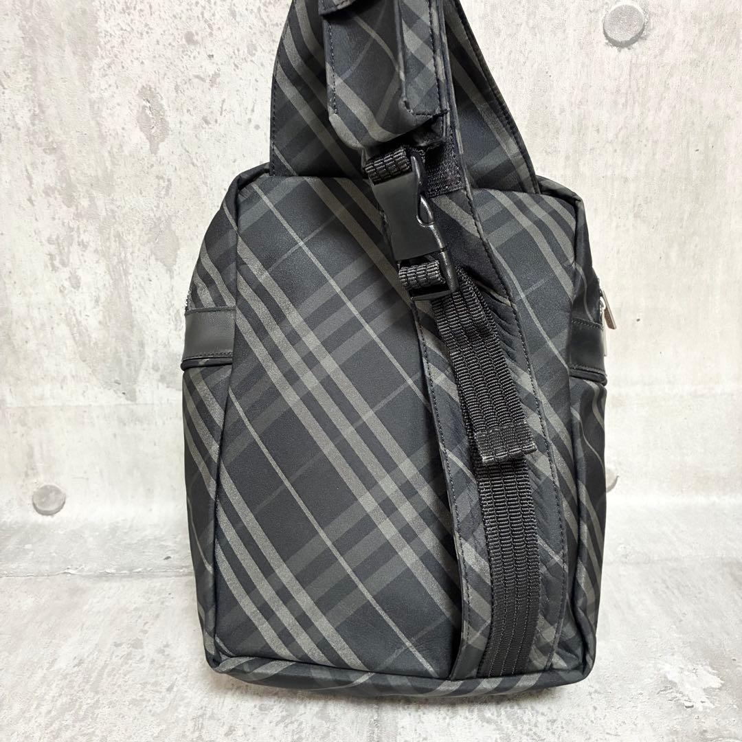 【美品】BURBERRY BLUE LABEL ボディバッグ ショルダー