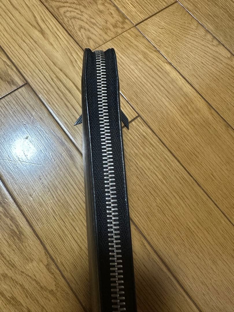 Louis Vuitton エピライン ブラック長財布