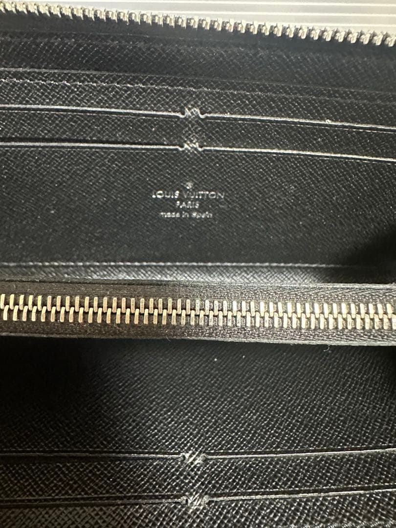 Louis Vuitton エピライン ブラック長財布