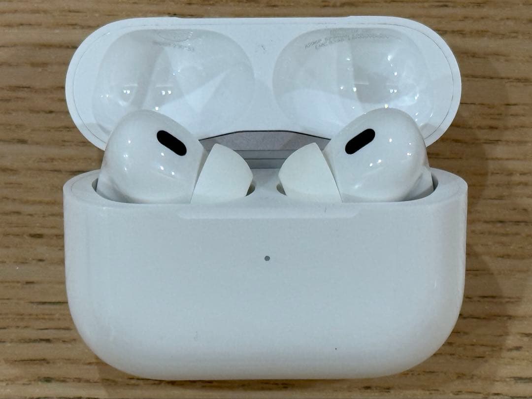 【美品 正規品】AirPods Pro 2 USB-Cモデル 本体カバー付き