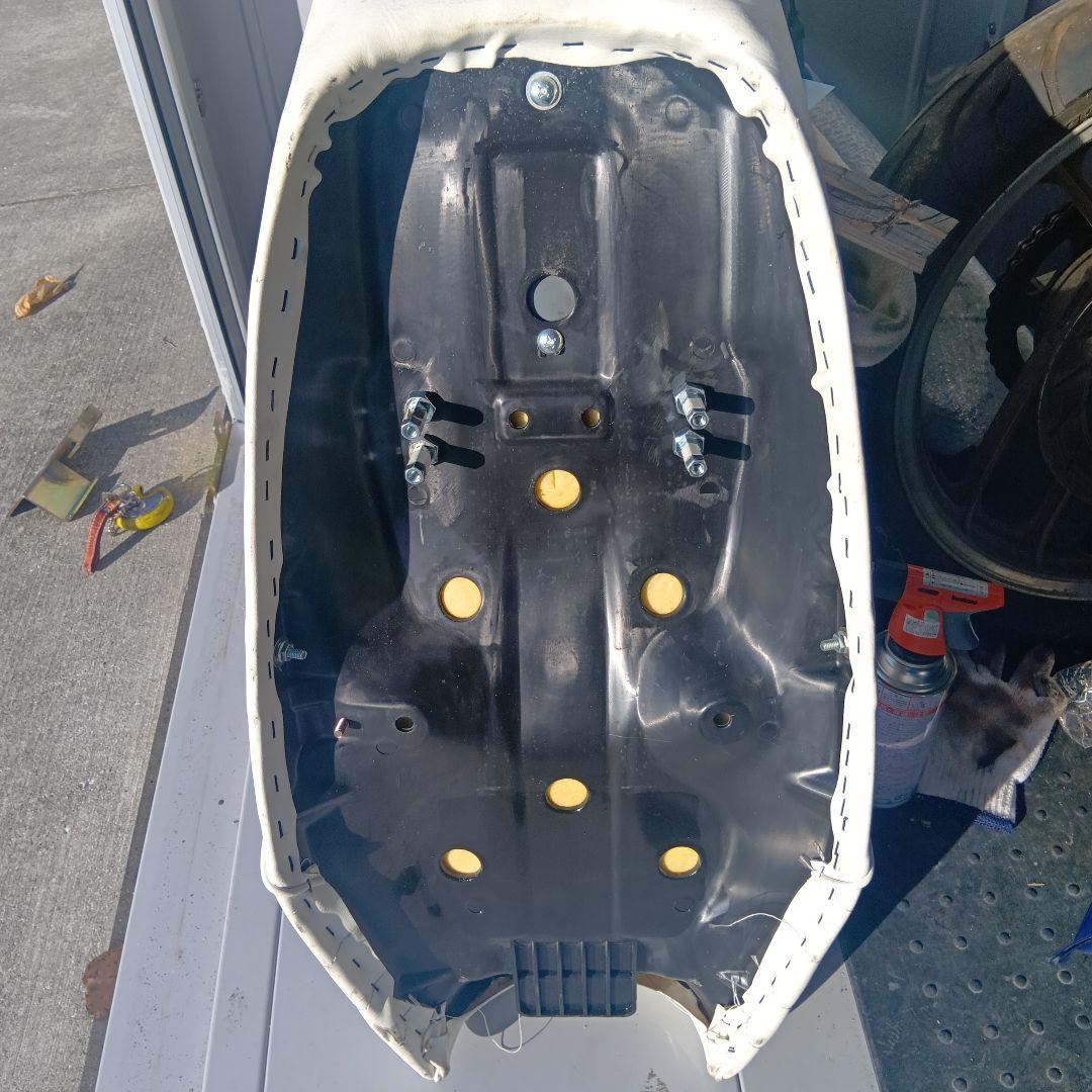 ホーク　角タンク用　３段シート　65cm　 レザー