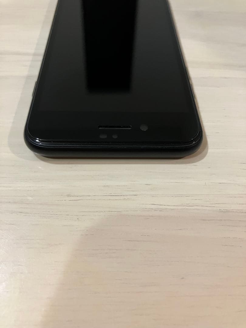 iPhone SE 第2世代 64GB 最大容量74% 横線あり 美品