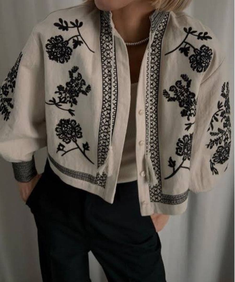 ⭐︎値下げ不可 アメリヴィンテージ FLOWER EMBROIDERY SHIRT