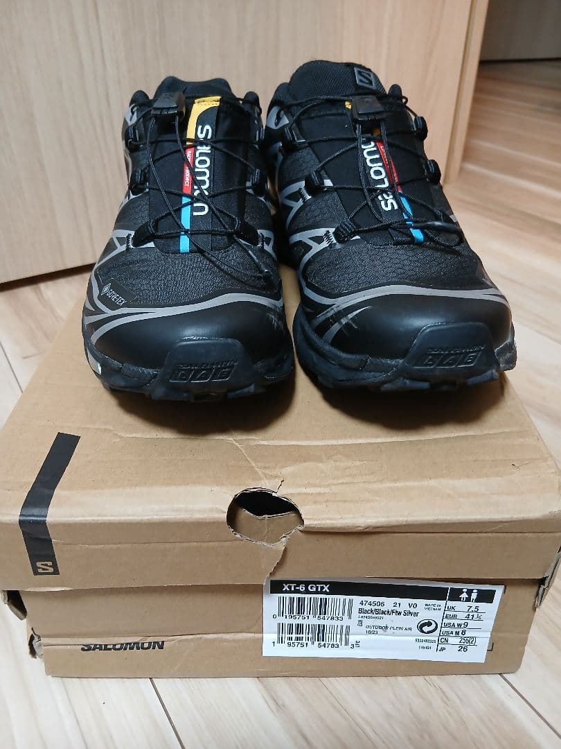 チョコ　Salomon XT-6 GTX ブラック/シルバー
