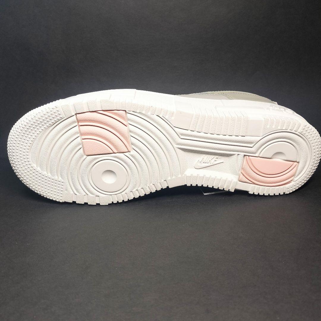 【未使用品】大人気　完売品　ナイキ　エアフォース１　ピクセル