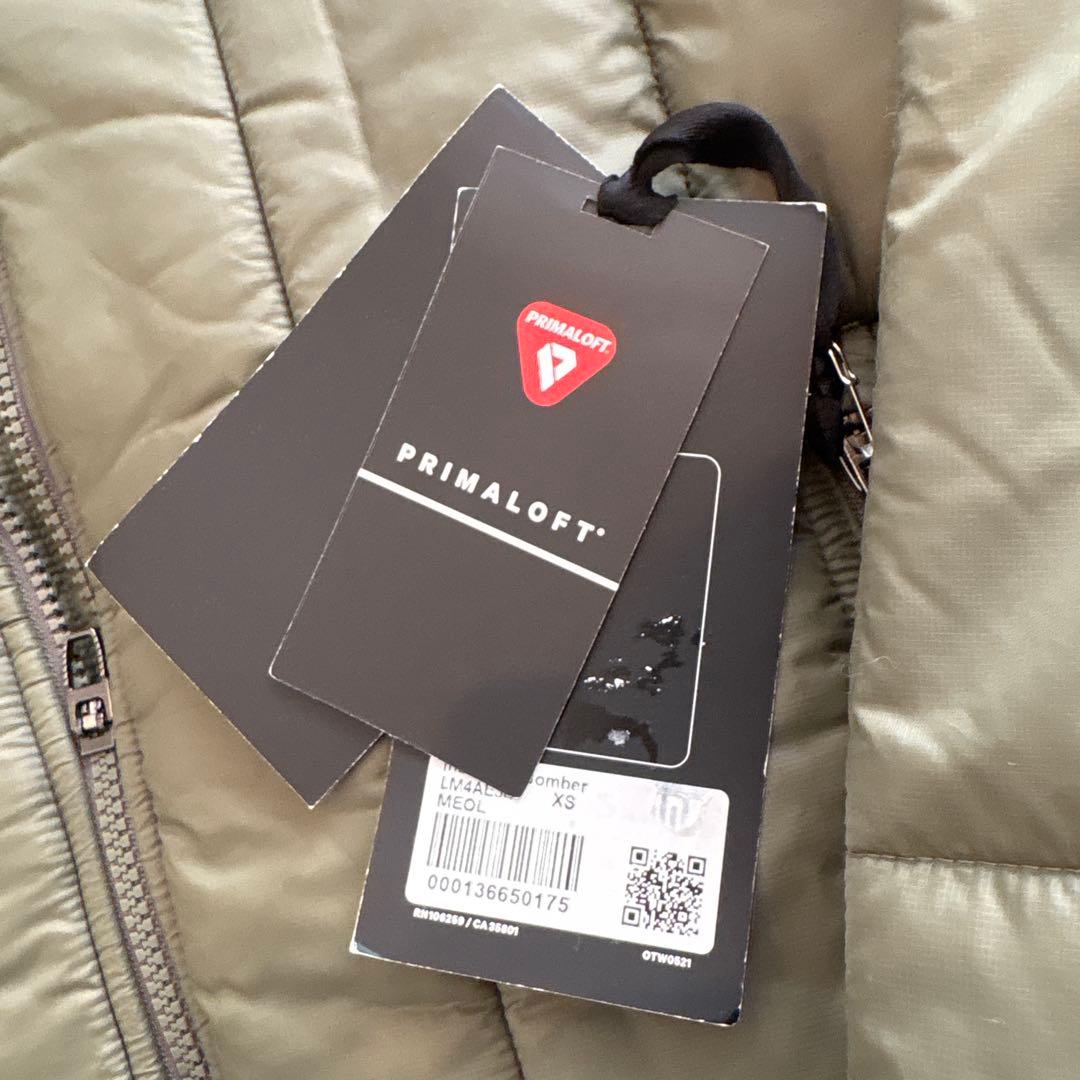 LuluLemon ダウンジャケット オリーブグリーン 男女兼用 定価3万円程！