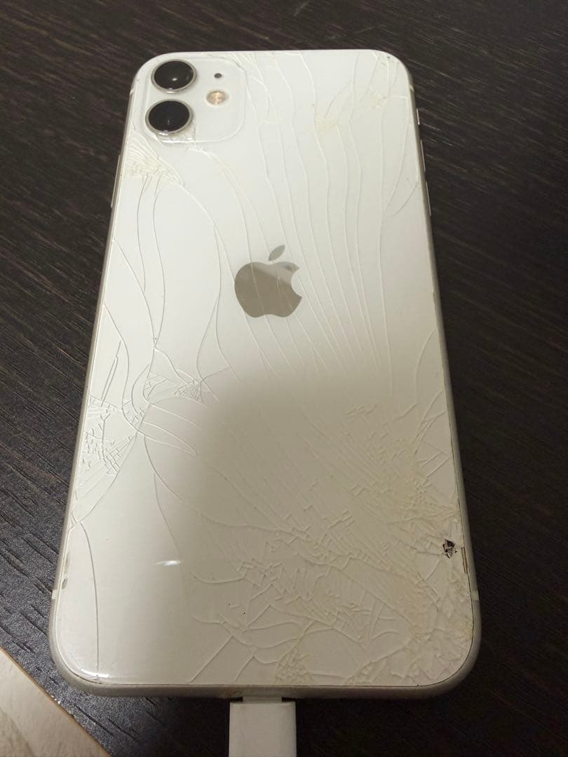 iPhone11 128GB ホワイトSIMフリー　箱付き