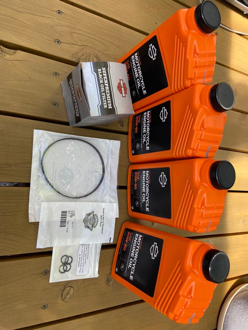 限界値引き！ハーレー純正オイル20W-50(4本)オイルフィルター、ガスケット付