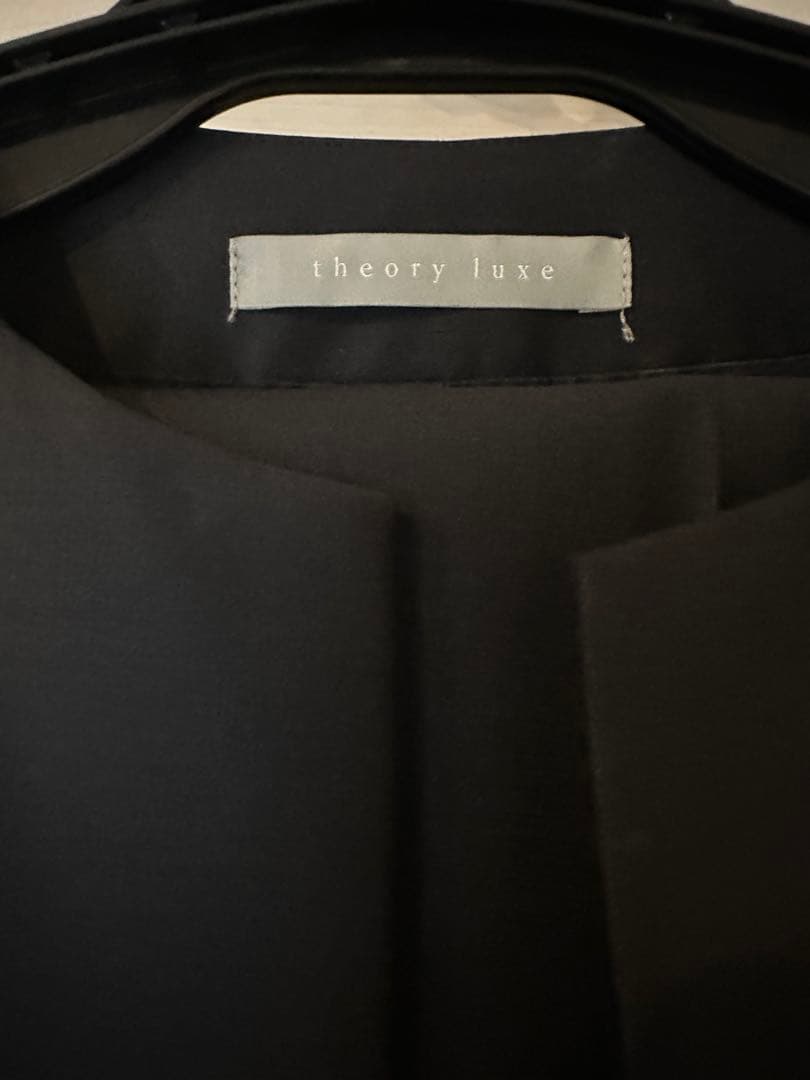 スーツ・フォーマル・ドレス K