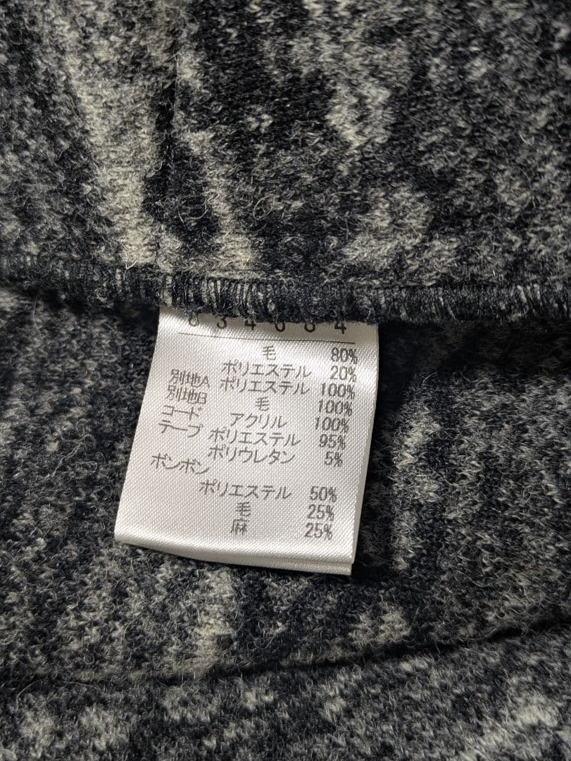 アルベロベロ♥️ぶたさんキラキラフード付き軽いダッフルコート ゼブラ柄？白黒