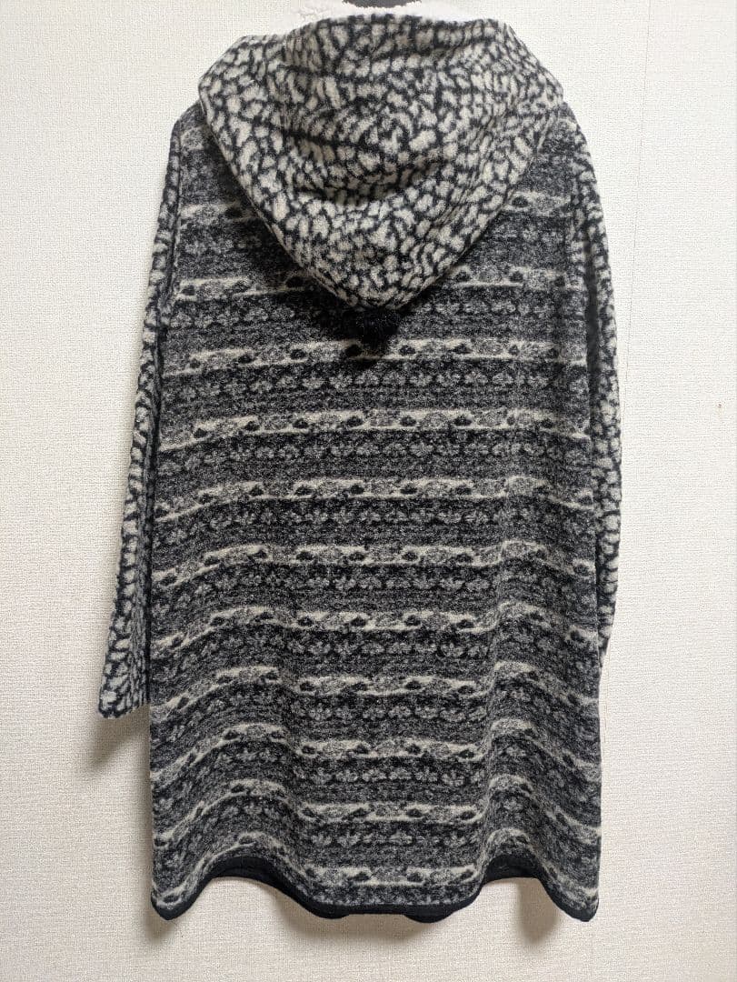 アルベロベロ♥️ぶたさんキラキラフード付き軽いダッフルコート ゼブラ柄？白黒