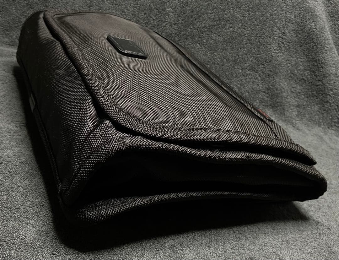 美品 トゥミ TUMI 22112DH ショルダーバッグ ビジネスバッグ