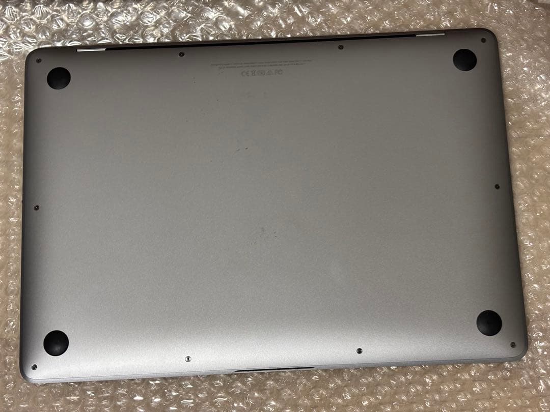 macbook air 13インチ　A1932 128GB i5