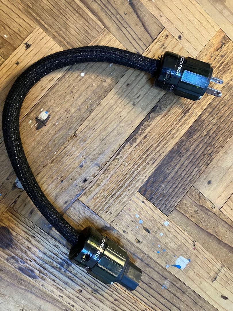 純銀単線電源ケーブル(AET 4Nクライオ)+フルテック高級プラグ 35cm