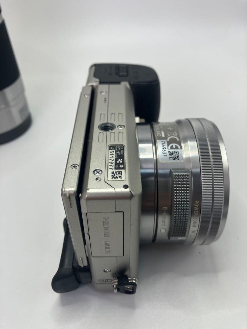 【返品保証・動作良好】SONY α6000 ダブルズームレンズキット シルバー