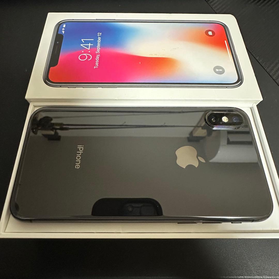Apple iPhone X スペースグレー
