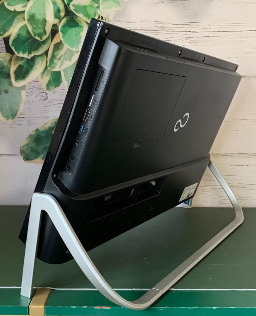 ESPRIMO FH77/D1 液晶付 PC 512GB NVMe TV機能搭載