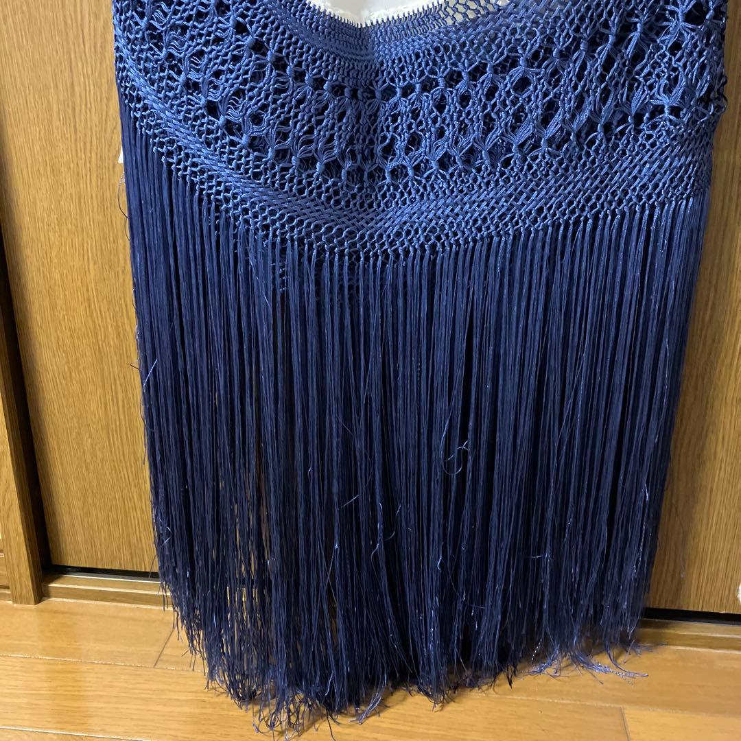 大判マントン白地に紺色の刺繍　MANTON BORDADO フリンジ付き刺繍