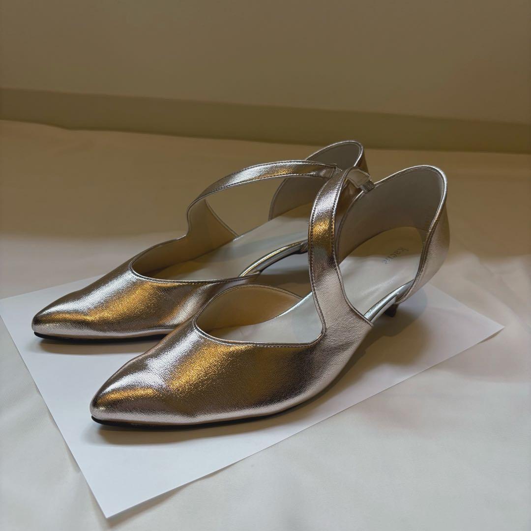 kaene 24cm アシメストラップパンプス ピンク