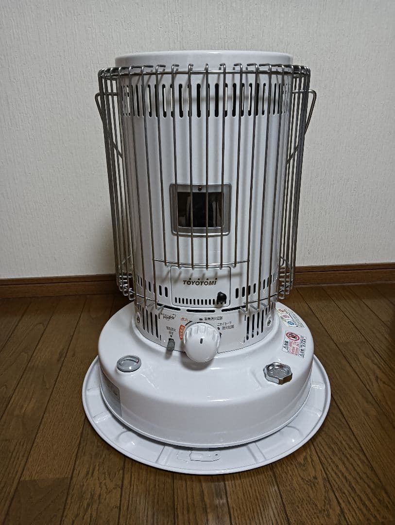 トヨトミ 2023年製造 型式 KS-67H 自然通気形開放式石油ストーブ