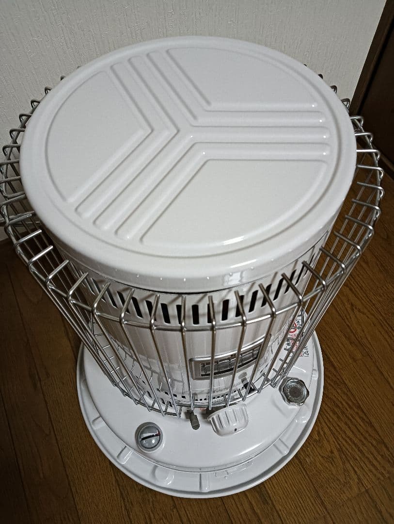 トヨトミ 2023年製造 型式 KS-67H 自然通気形開放式石油ストーブ