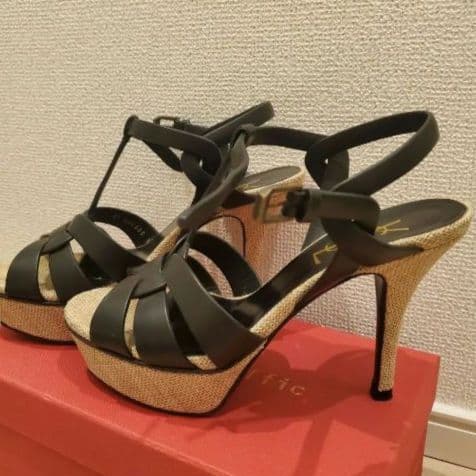 SAINT LAURENT ブラック×ベージュ サンダル