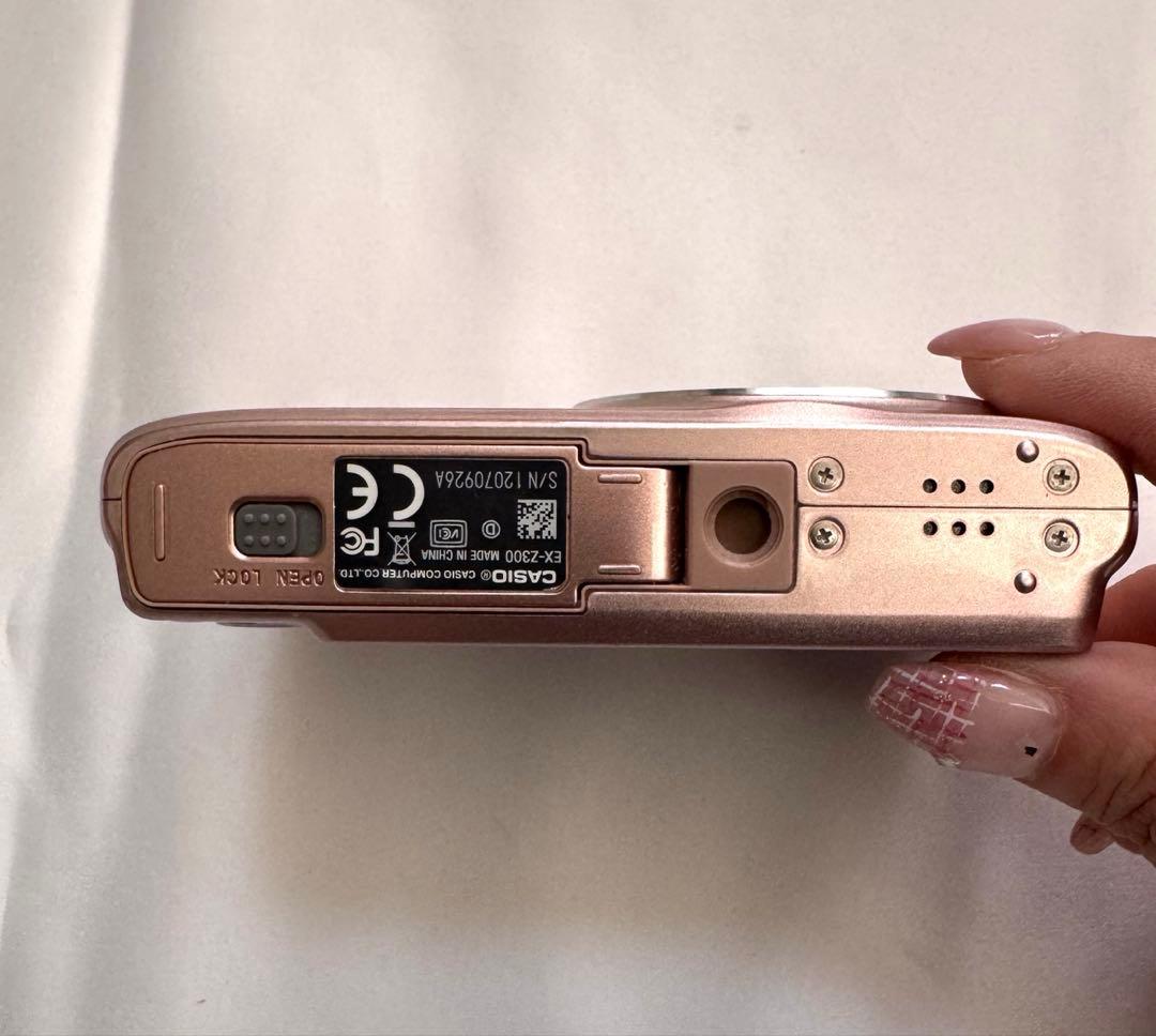極美品/CASIO EX-Z300 コンパクトデジタルカメラ/ピンク