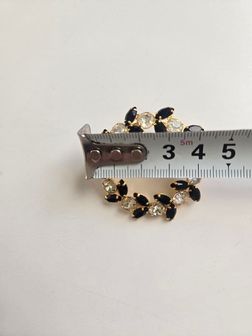 アンティーク☆ブローチ☆リースモチーフ　フランス　蚤の市　ヴィンテージ