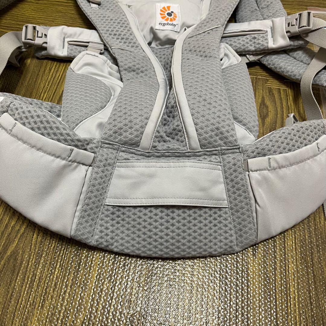 【美品・保証書・おまけ付き】Ergo baby omni breeze 抱っこ紐