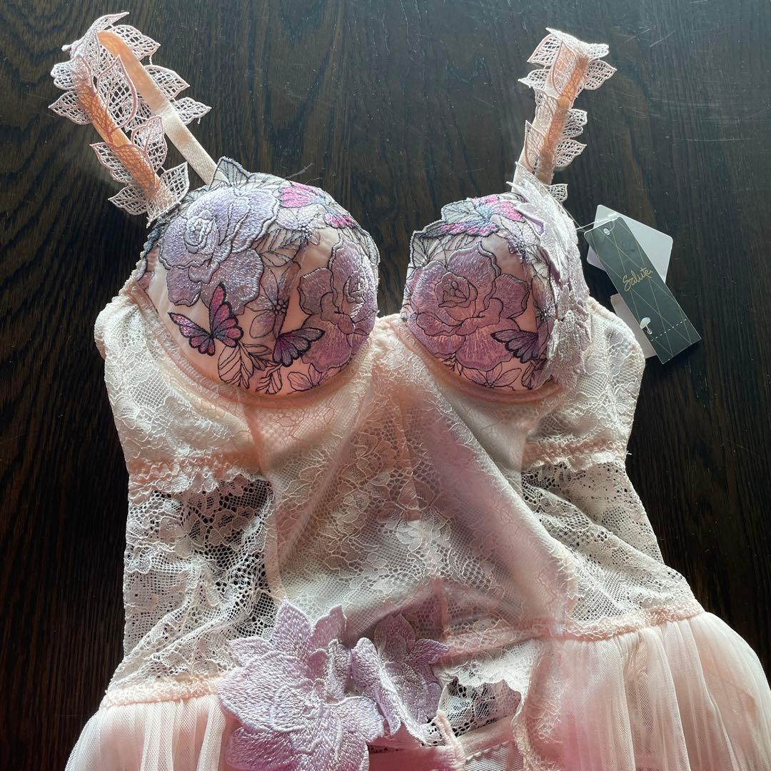 C70ワコール サルート 83G スリーインワン BTJ583 【40周年限定】