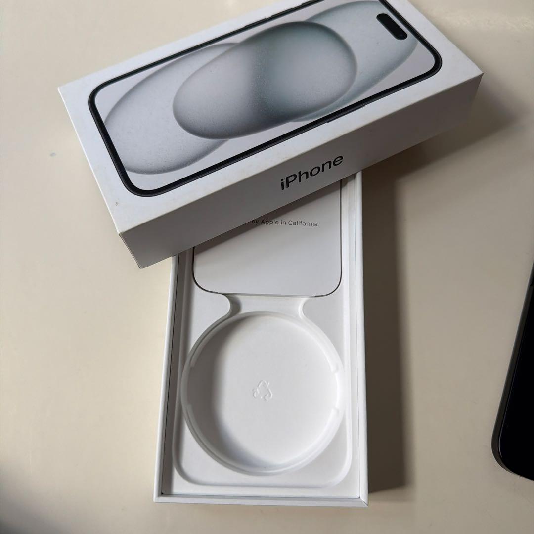 iPhone15 本体　256GB ブラック