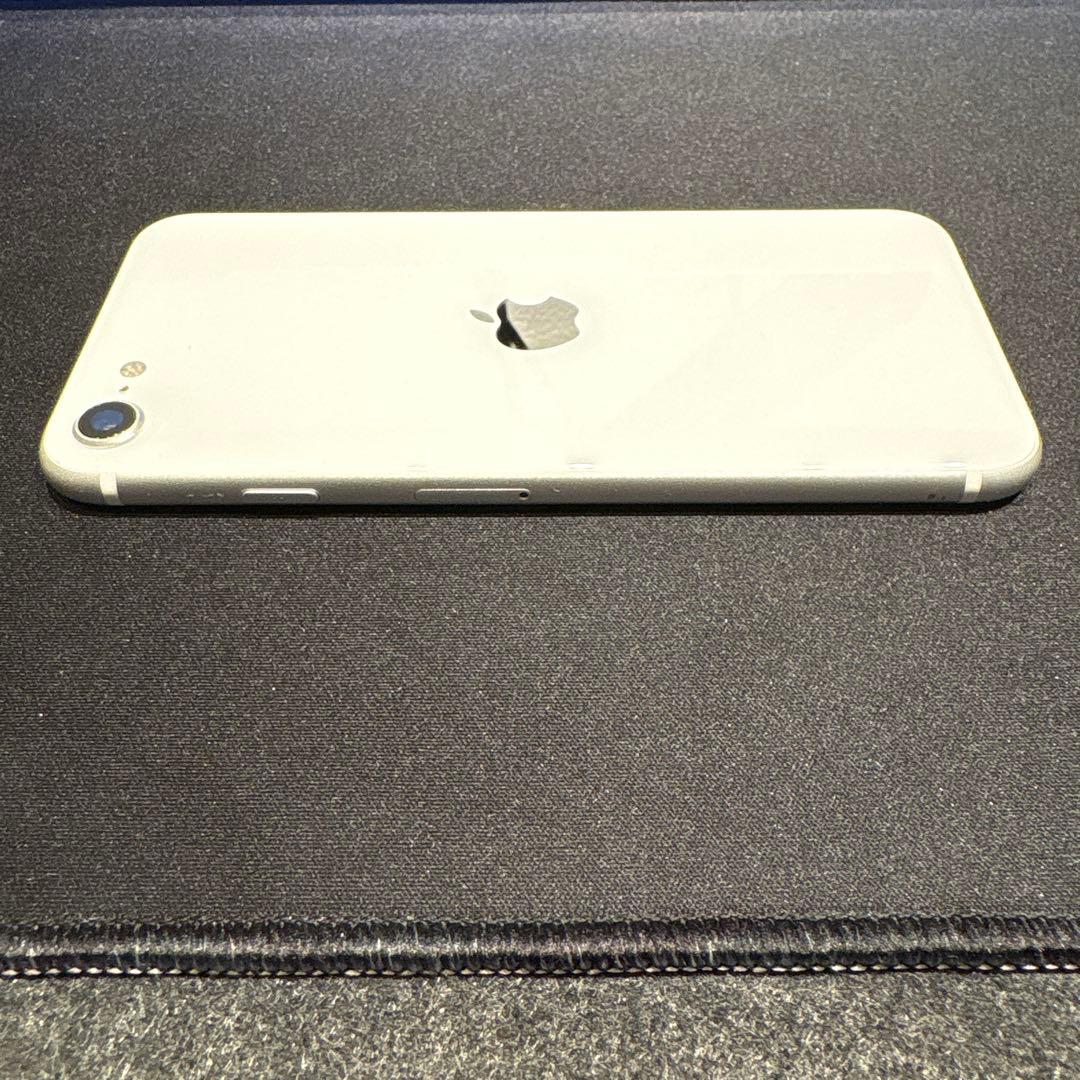 iPhone se2 128GB ホワイト