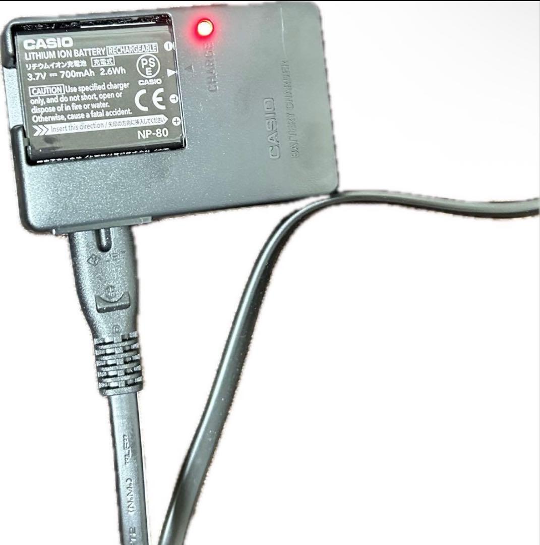 充電器バッテリー付きCASIOカシオ デジタルカメラEX-ZS210SR